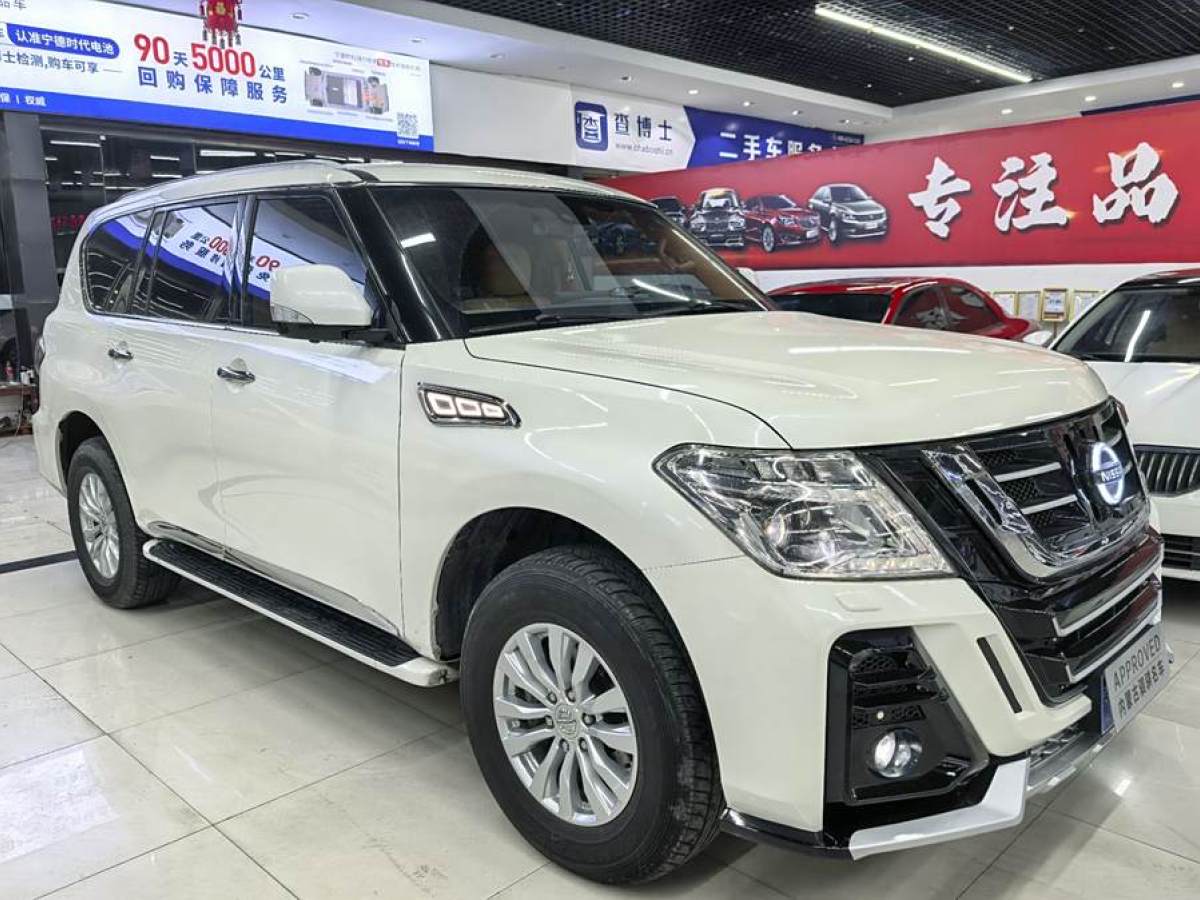 日產(chǎn) 途樂  2018款 4.0L 鉑金型圖片