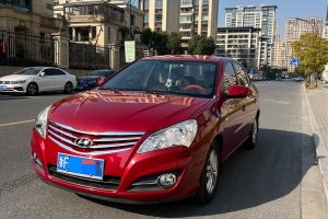 悅動(dòng) 現(xiàn)代 1.6L 自動(dòng)舒適型