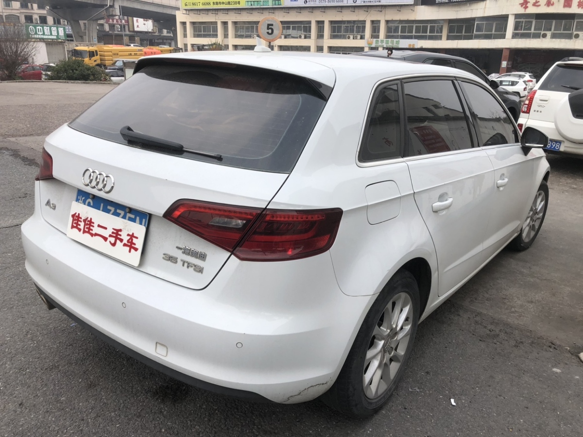 奧迪 奧迪A3  2016款 Sportback 35 TFSI 進(jìn)取型圖片