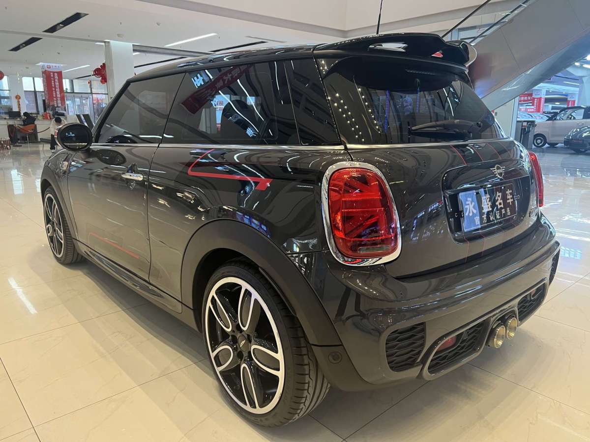 MINI MINI  2021款 2.0T COOPER S 經(jīng)典派圖片