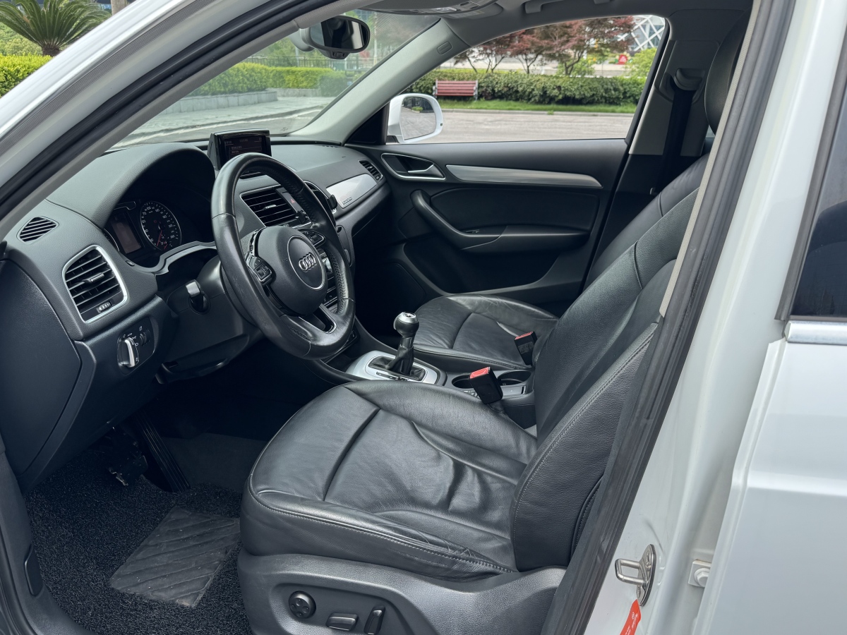 奧迪 奧迪Q3  2015款 35 TFSI quattro 技術(shù)型圖片