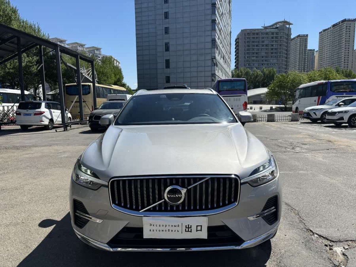 沃爾沃 XC60  2022款 B5 四驅(qū)智逸豪華版圖片