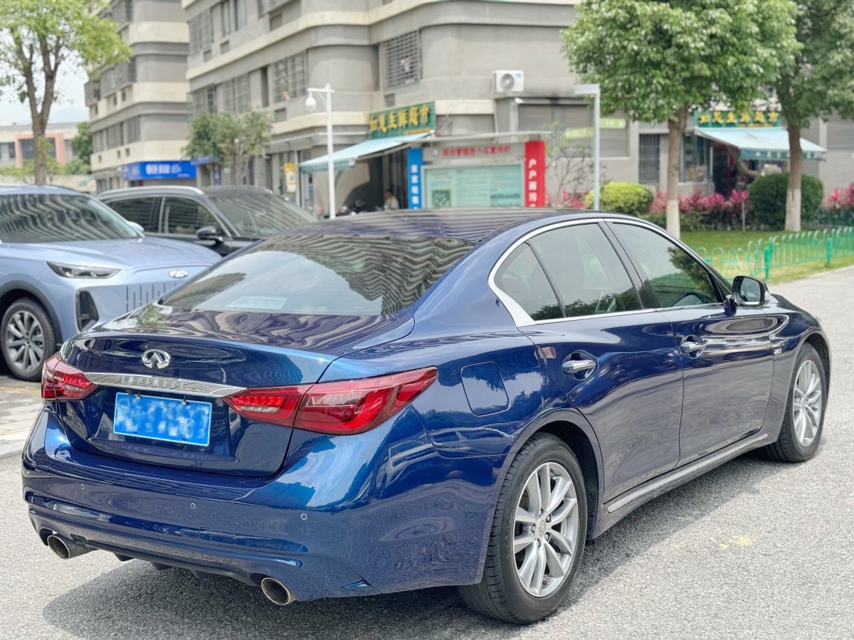 英菲尼迪 Q50L  2016款 2.0T 悅享版圖片