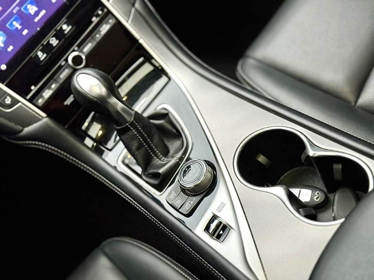 2017年7月英菲尼迪 Q50L  2016款 2.0T 悅享版