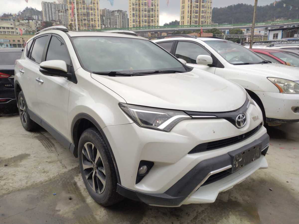 豐田 RAV4  2018款 榮放 2.0L CVT兩驅(qū)風(fēng)尚版圖片