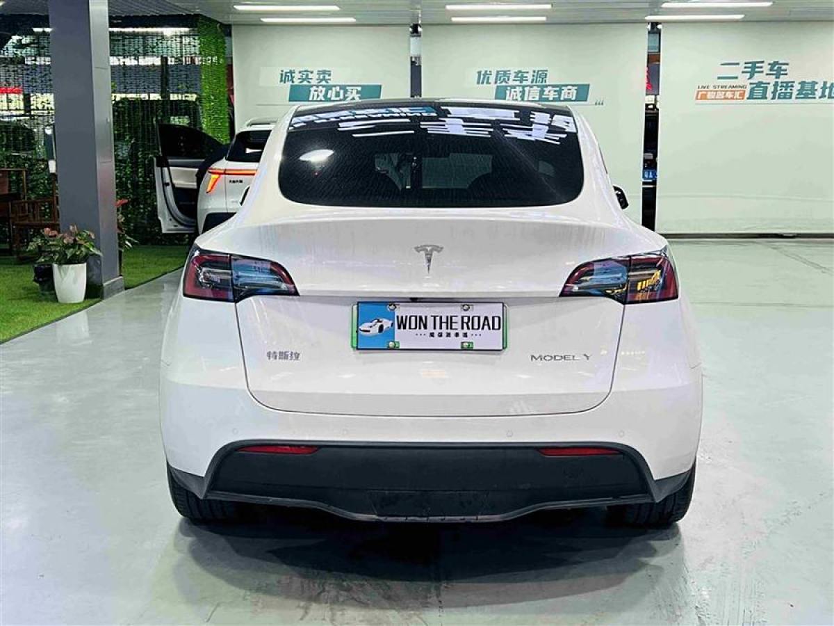 特斯拉 Model Y  2022款 后輪驅(qū)動版圖片