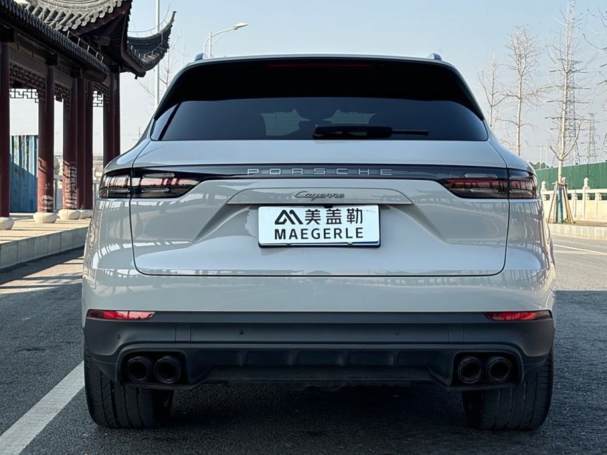 保時(shí)捷 Cayenne  2023款 Cayenne 3.0T 鉑金版圖片