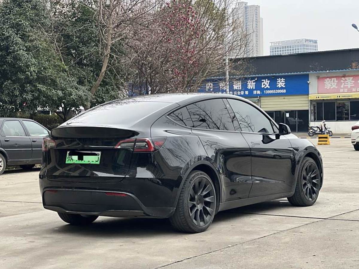 特斯拉 Model 3  2021款 改款 標(biāo)準(zhǔn)續(xù)航后驅(qū)升級版圖片