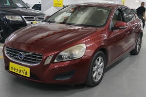 S60 沃尔沃 2.0T 智尊版