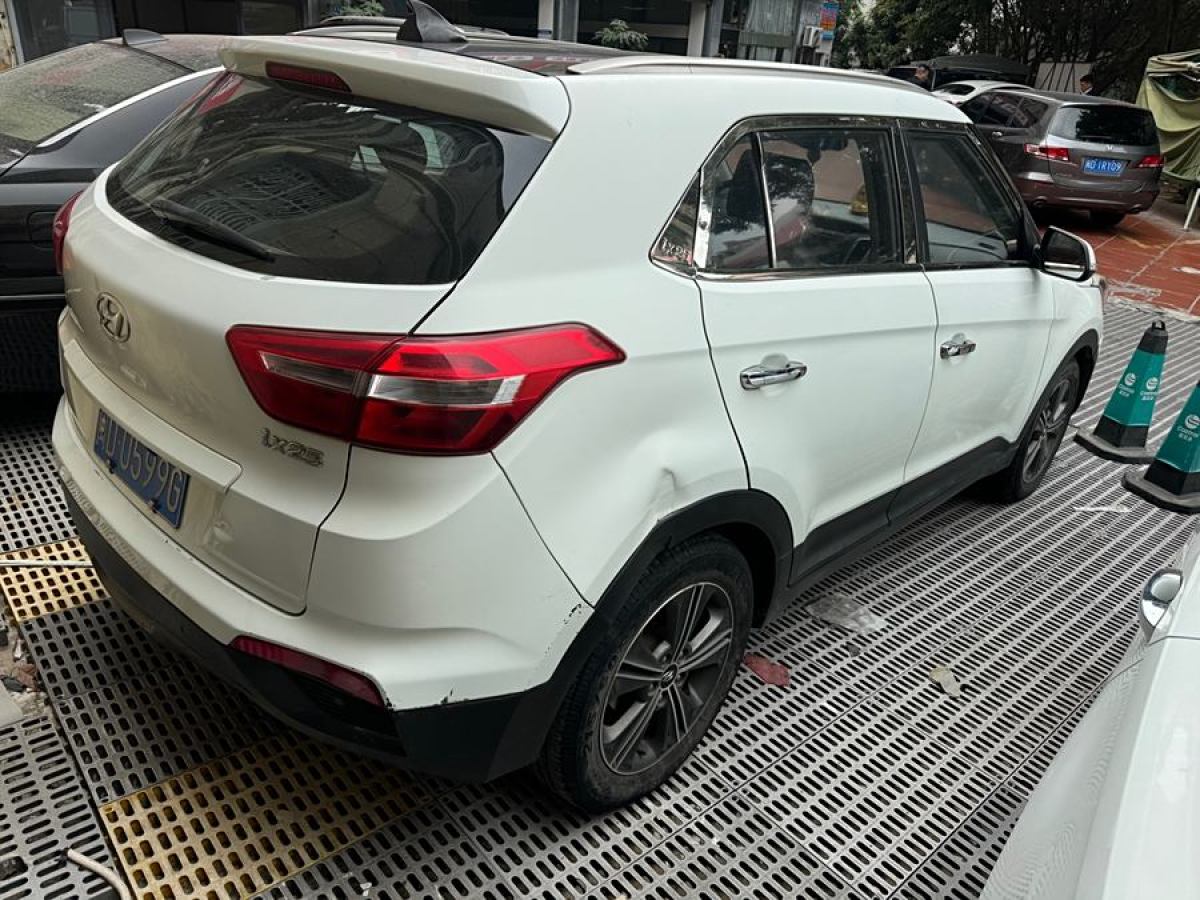 現(xiàn)代 ix25  2015款 1.6L 自動兩驅(qū)智能型GLS圖片