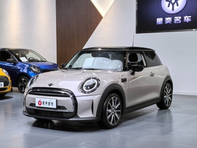 2024年1月 MINI MINI 改款 1.5T COOPER 艺术家图片