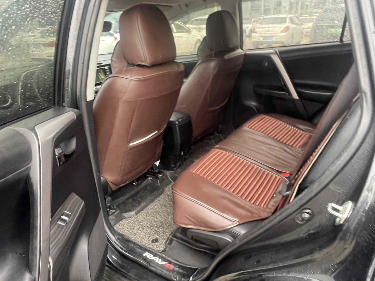 豐田 RAV4榮放  2019款 2.0L CVT兩驅(qū)風(fēng)尚X限量版 國(guó)VI圖片