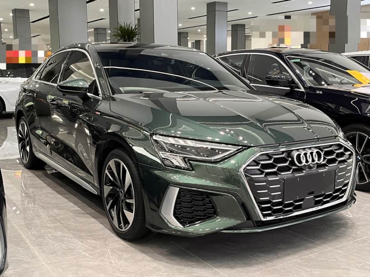 奧迪 奧迪A3  2023款 A3L Limousine 35 TFSI 時(shí)尚運(yùn)動(dòng)型圖片