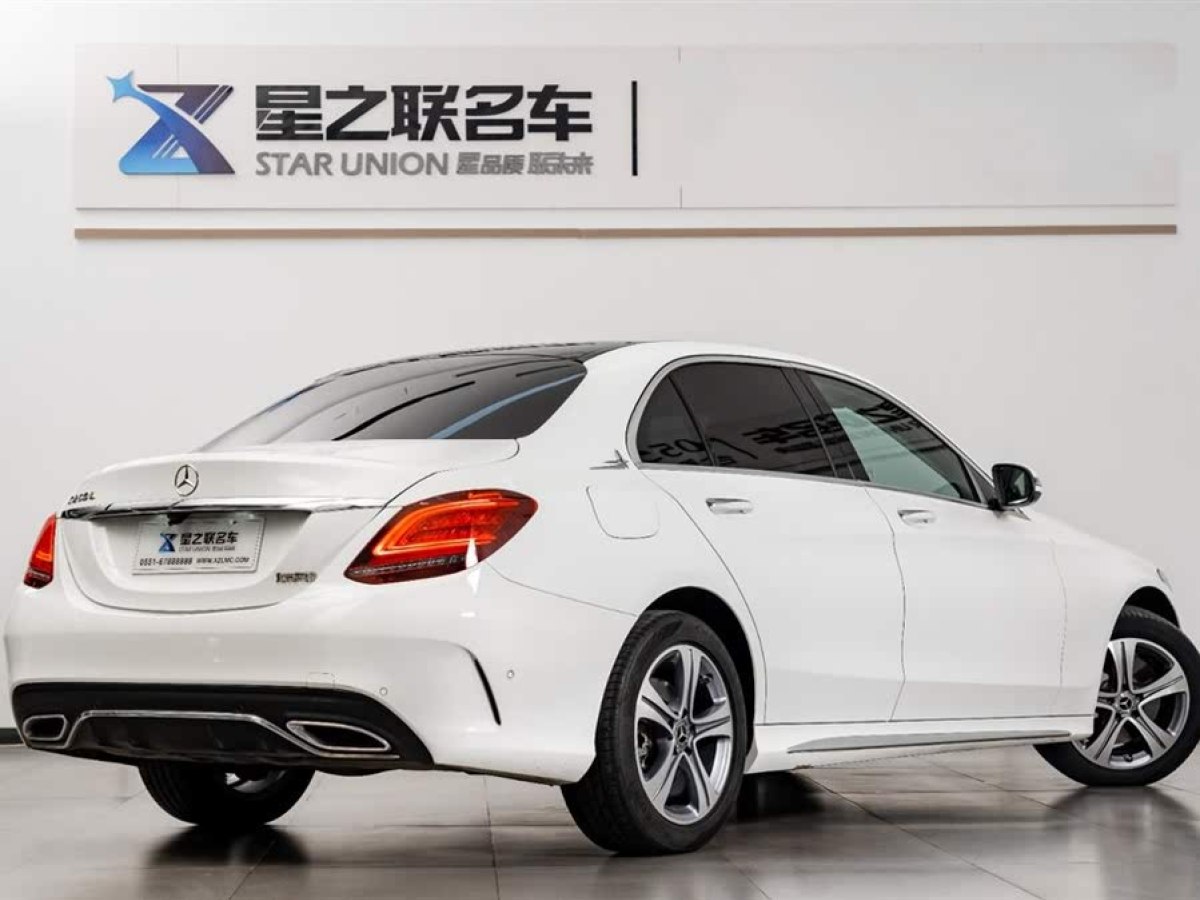 奔馳 奔馳C級(jí)  2021款 C 260 L 運(yùn)動(dòng)版圖片