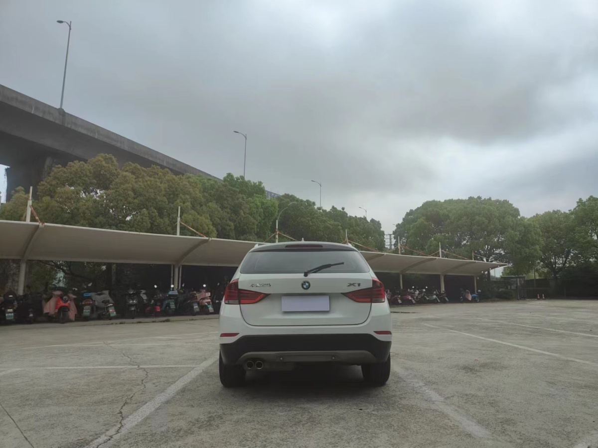 宝马 宝马X1  2014款 sDrive18i 领先型图片