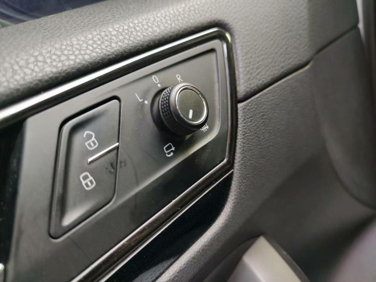 大眾 速騰  2018款 280TSI DSG豪華型圖片