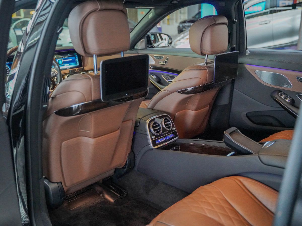 2019年7月奔馳 邁巴赫S級(jí)  2019款 改款 S 560 4MATIC