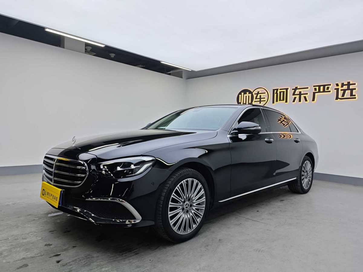 奔馳 奔馳E級(jí)  2022款 改款三 E 300 L 豪華型圖片