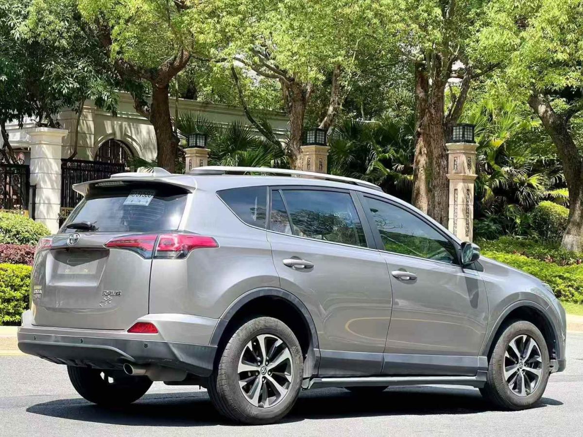 豐田 RAV4榮放  2019款  2.0L CVT兩驅(qū)風(fēng)尚版 國(guó)VI圖片