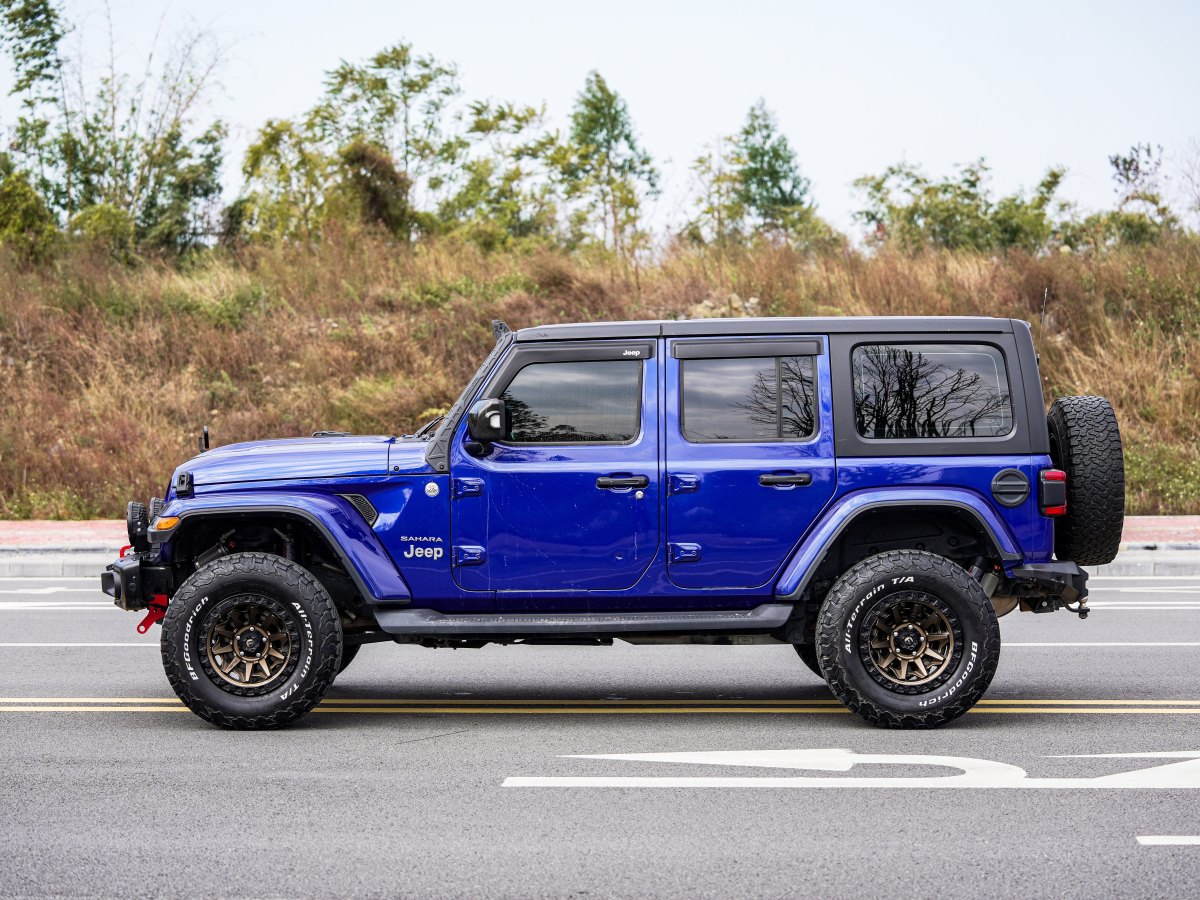 Jeep 牧馬人  2018款 2.0T Sahara 四門版圖片