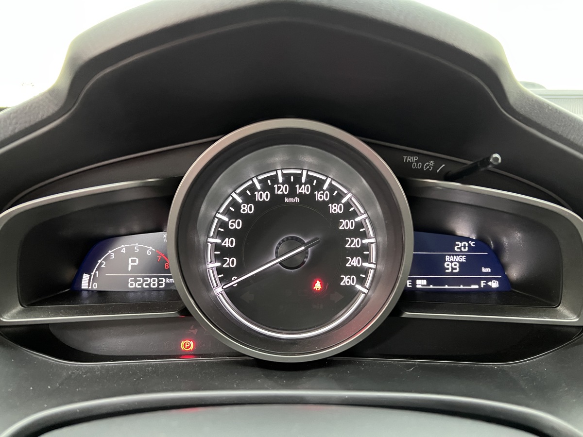 馬自達(dá) 馬自達(dá)3  2014款 Axela 1.5 SKYACTIV-G i-stop 豪華型圖片