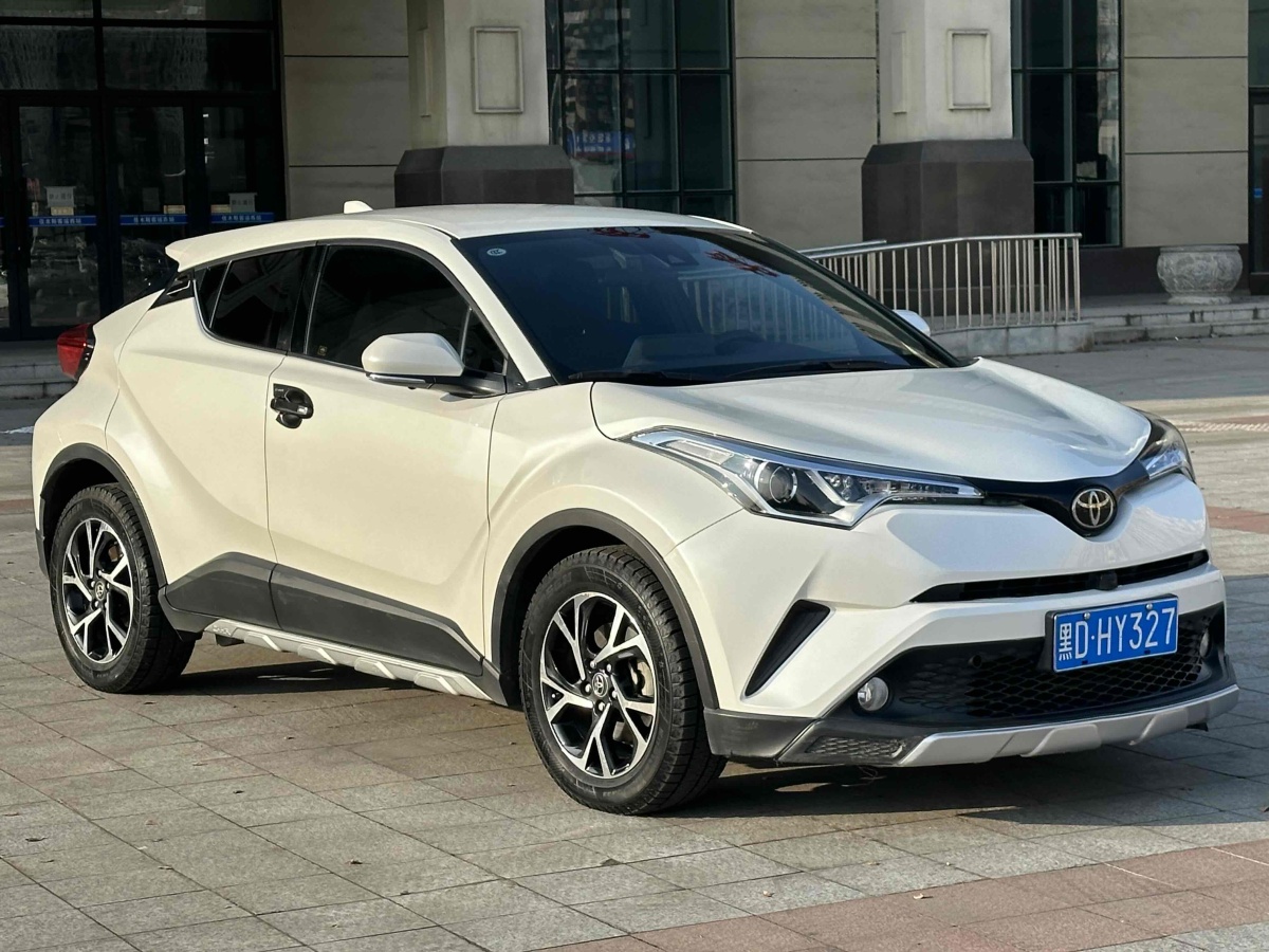 豐田 C-HR  2018款 2.0L 酷越領(lǐng)先版 國(guó)V圖片