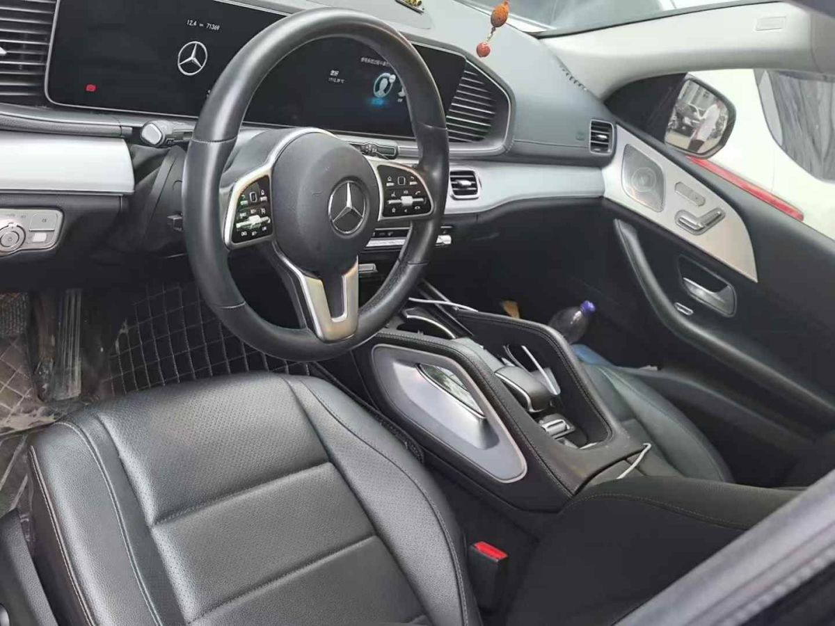 奔馳 奔馳GLC  2022款 GLC 300 4MATIC 轎跑SUV圖片