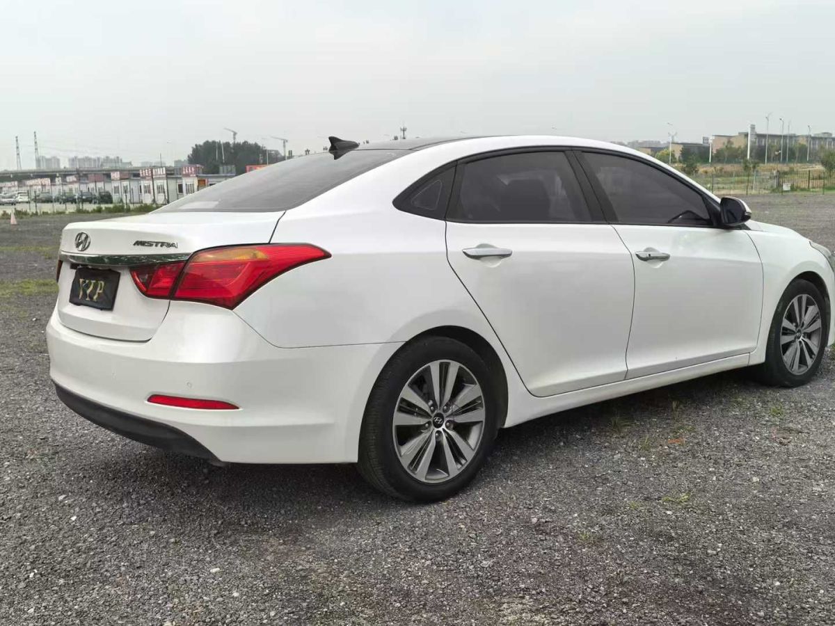 現(xiàn)代 名圖  2016款 2.0L 自動至尊型LUX圖片
