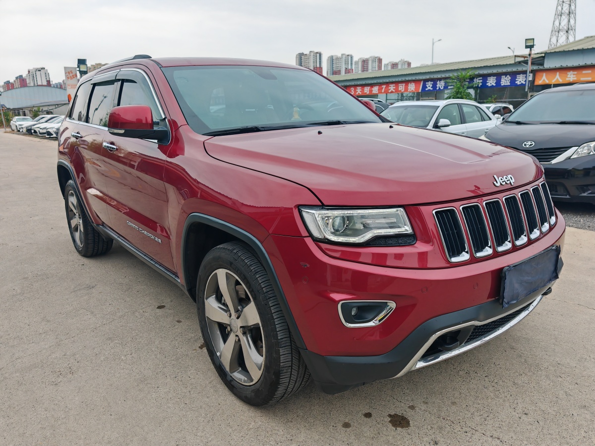 Jeep 大切諾基  2015款 3.6L 精英導(dǎo)航版圖片