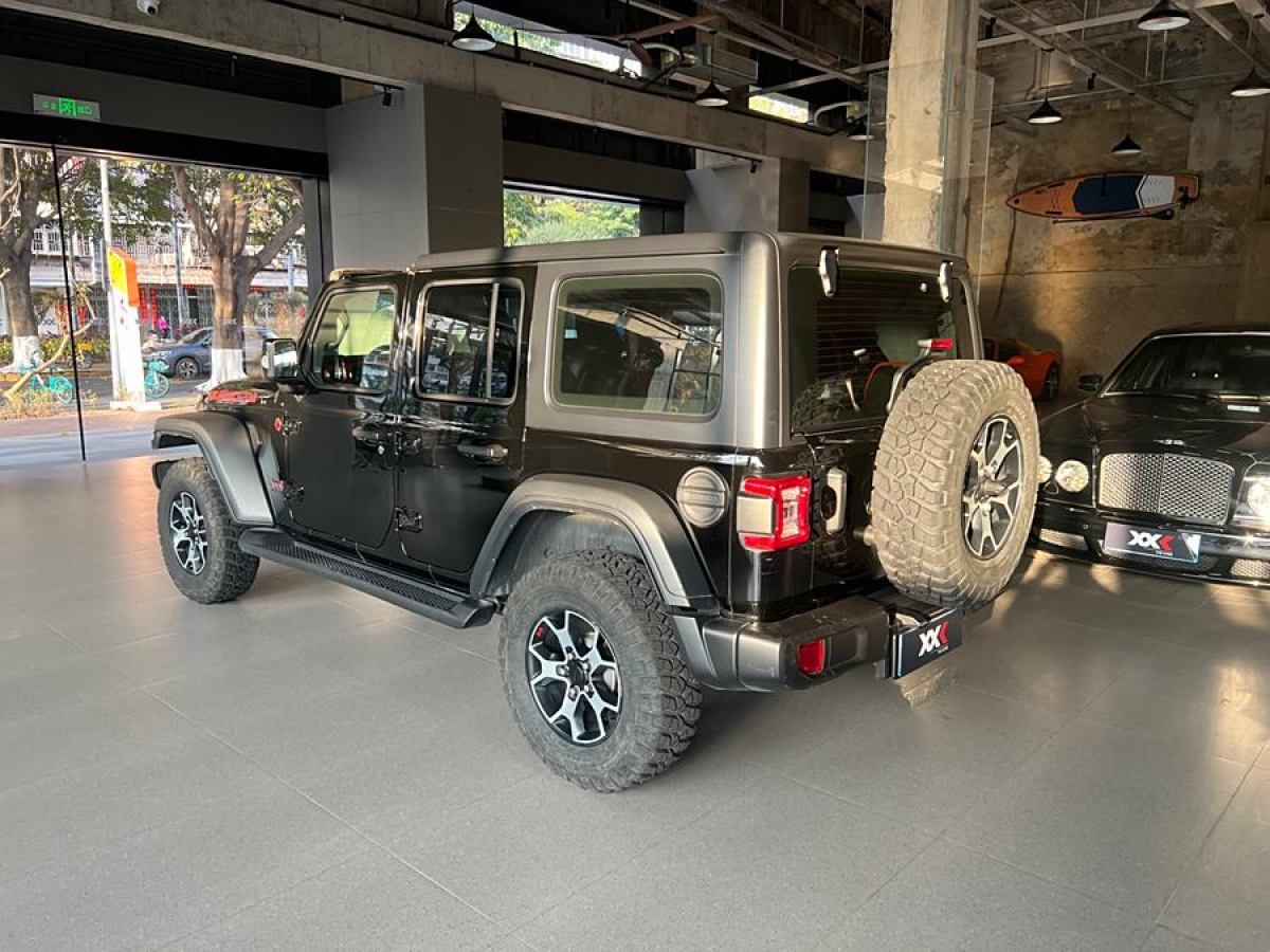 Jeep 牧馬人  2024款 2.0T 羅賓漢四門版圖片