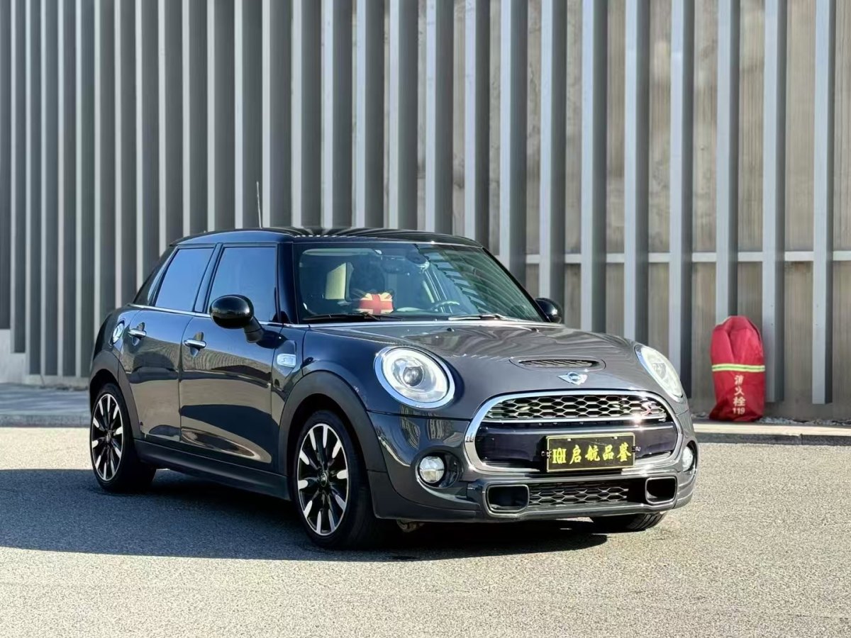 MINI MINI  2015款 2.0T COOPER S 五門版圖片