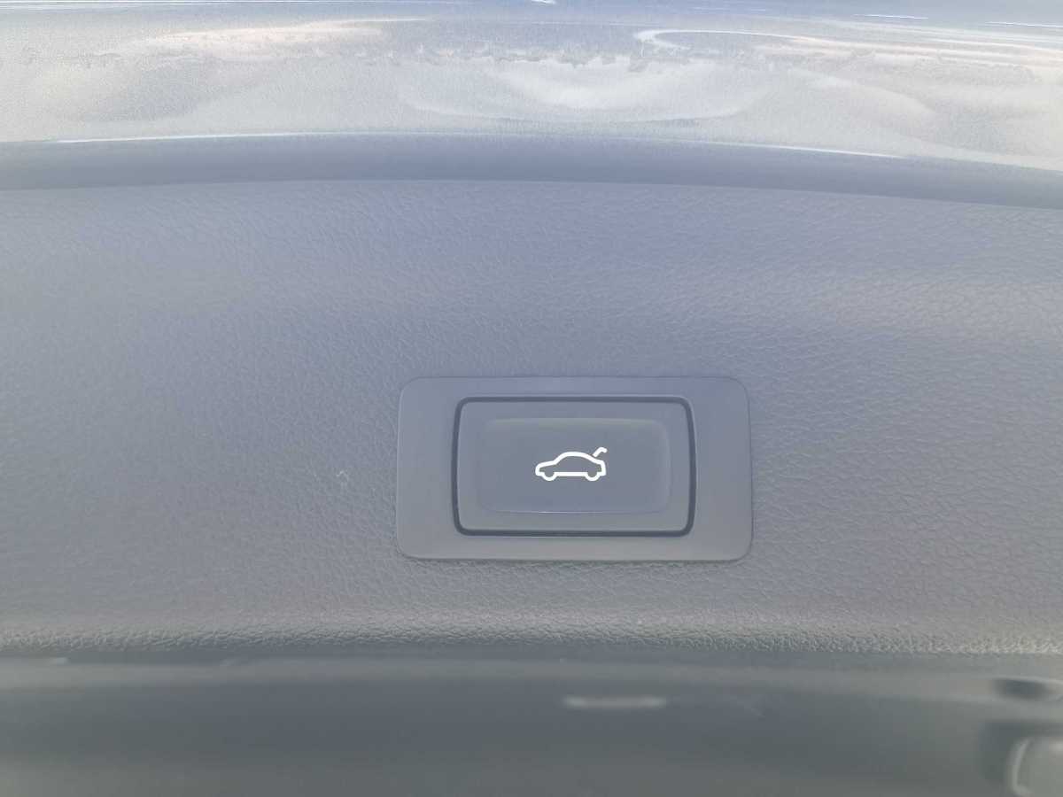 奧迪 奧迪Q3  2024款 35 TFSI 進(jìn)取動(dòng)感型圖片