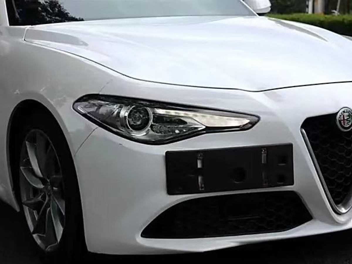 阿爾法·羅密歐 Giulia  2017款 2.0T 280HP 豪華版圖片