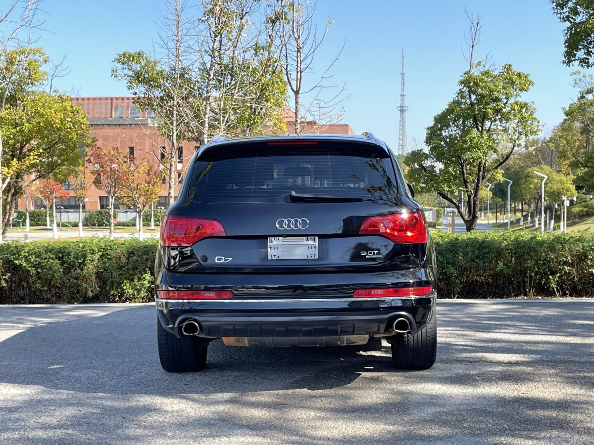 奧迪 奧迪Q7  2014款 Q7 40TFSI quattro 越野型圖片