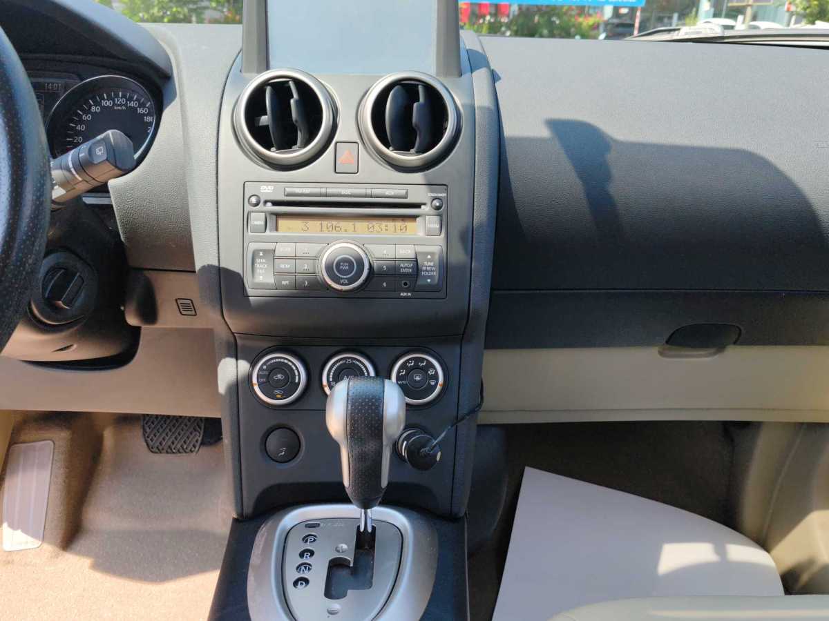 日產(chǎn) 逍客  2011款 2.0XV 雷 CVT 2WD圖片