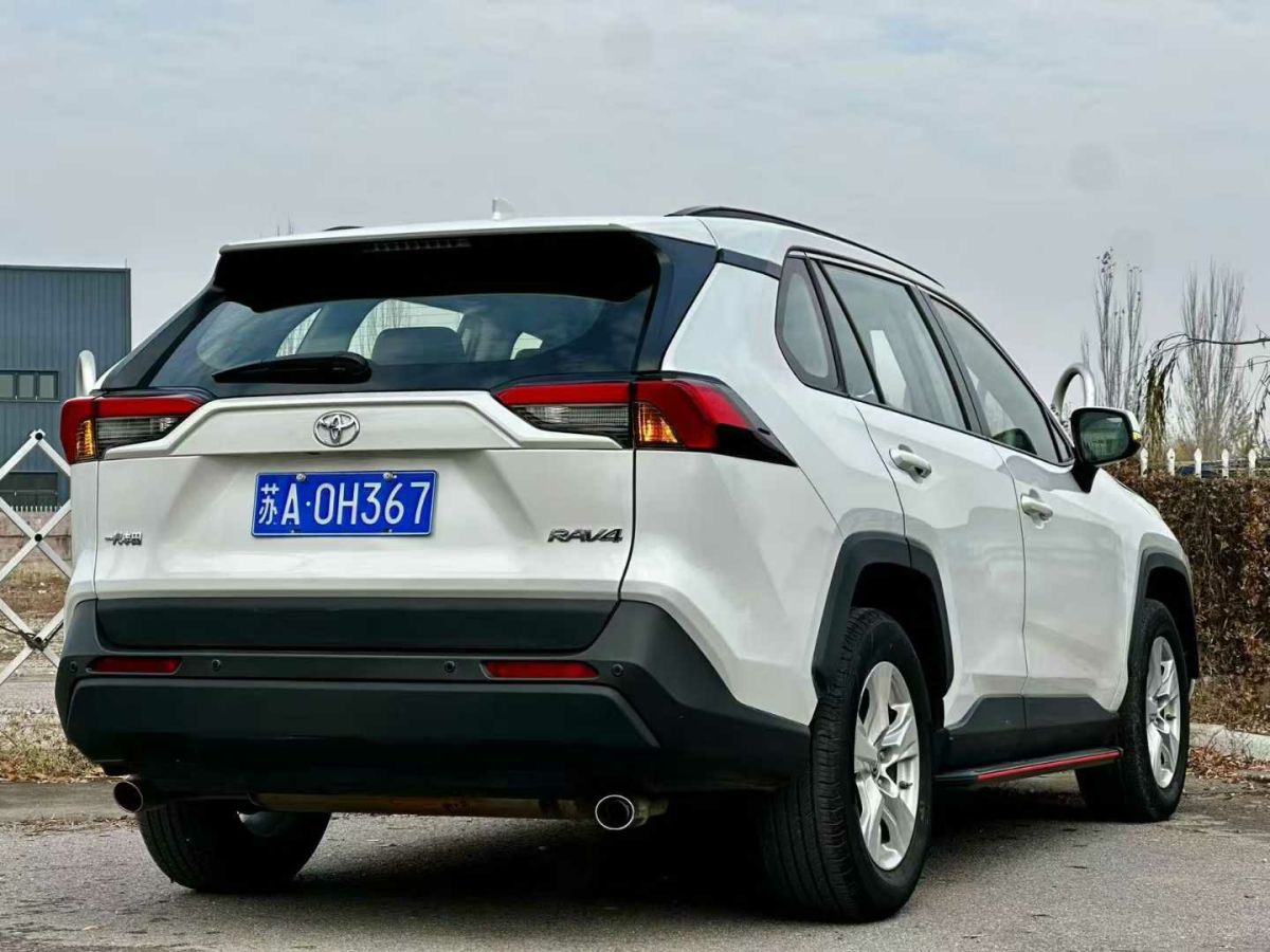 豐田 RAV4榮放  2021款 2.0L CVT兩驅(qū)尊貴版圖片