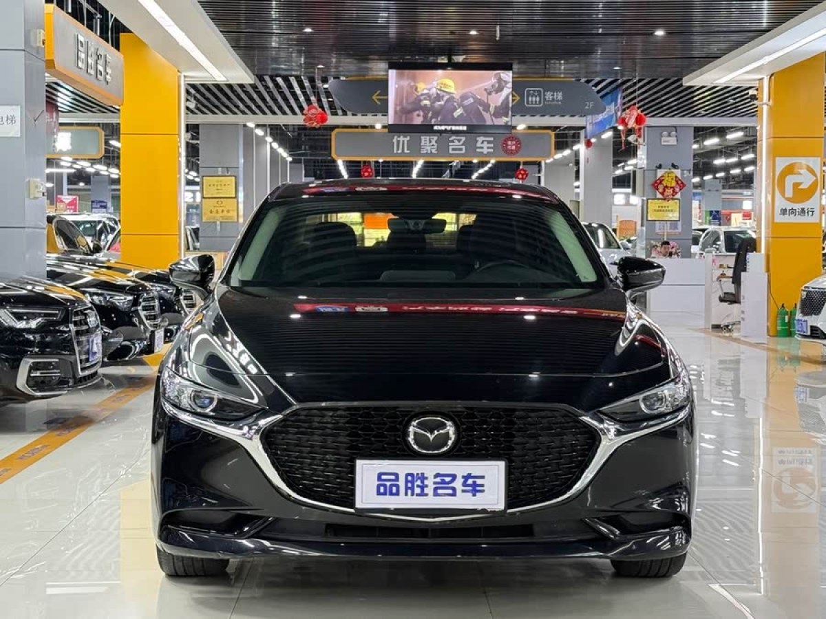 馬自達(dá) 馬自達(dá)3 Axela昂克賽拉  2021款 2.0L 自動(dòng)質(zhì)雅版圖片