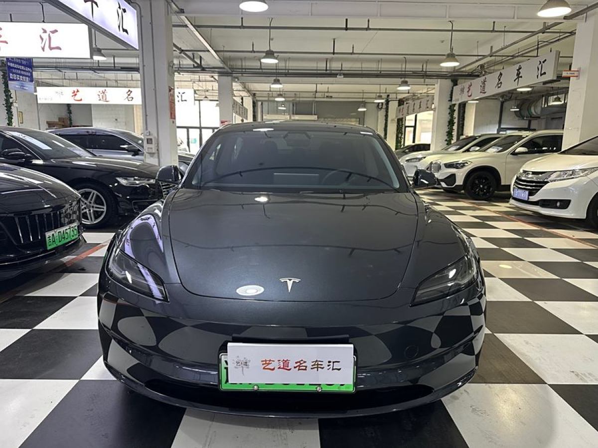 特斯拉 Model Y  2023款 后輪驅(qū)動(dòng)版圖片