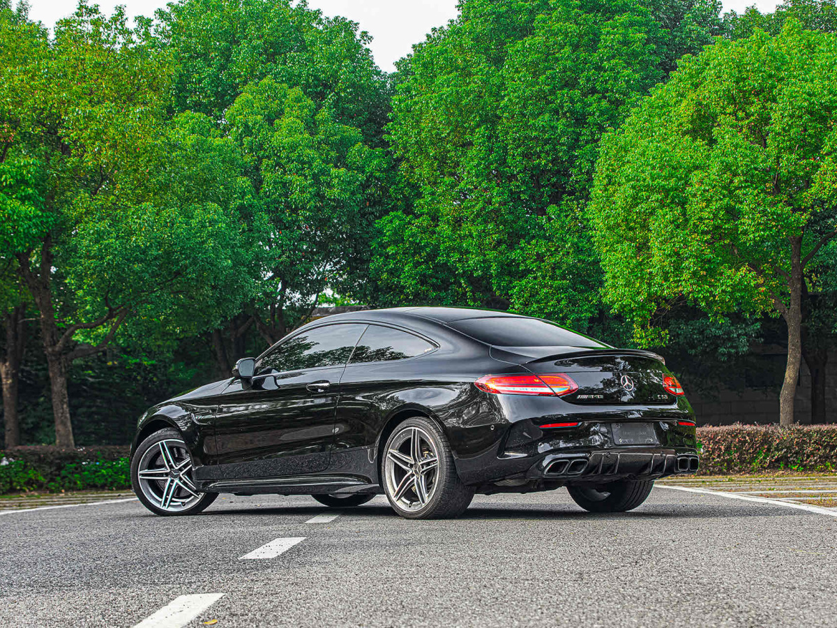 奔馳 奔馳C級(jí)AMG  2019款 AMG C 63 轎跑車圖片