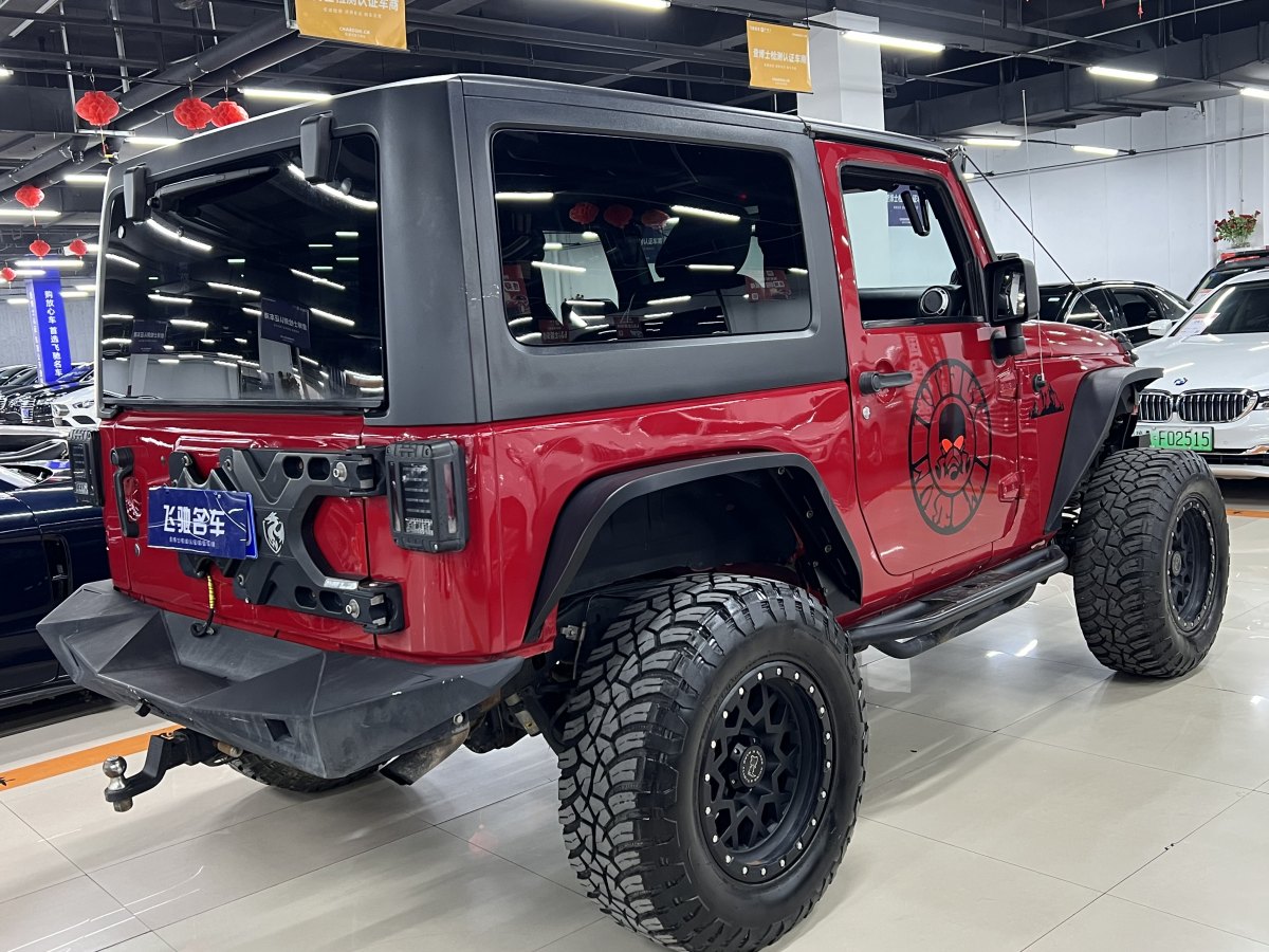 Jeep 牧馬人  2013款 3.6L Sahara 兩門版圖片