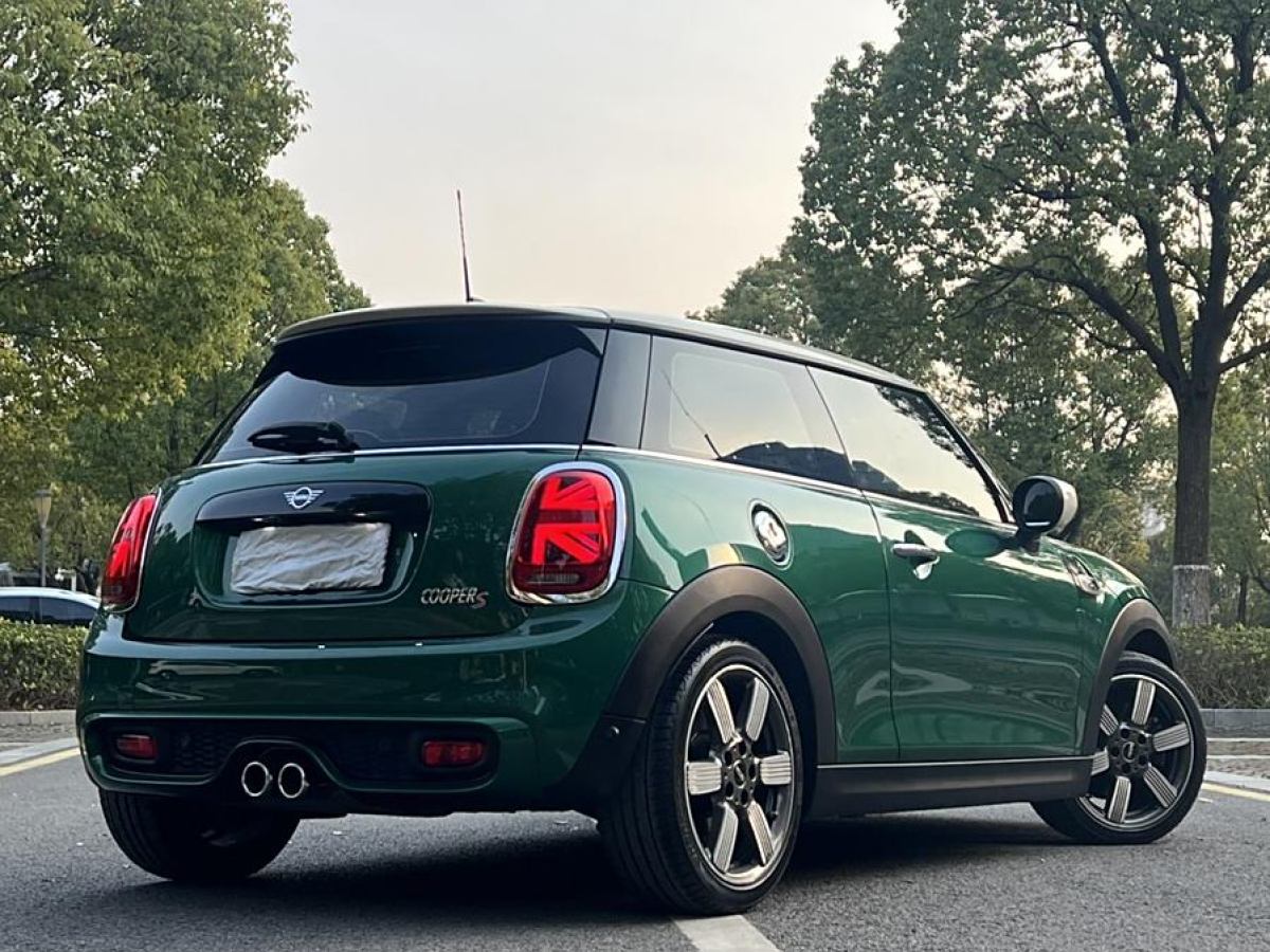 MINI MINI  2019款 2.0T COOPER S 經(jīng)典派圖片