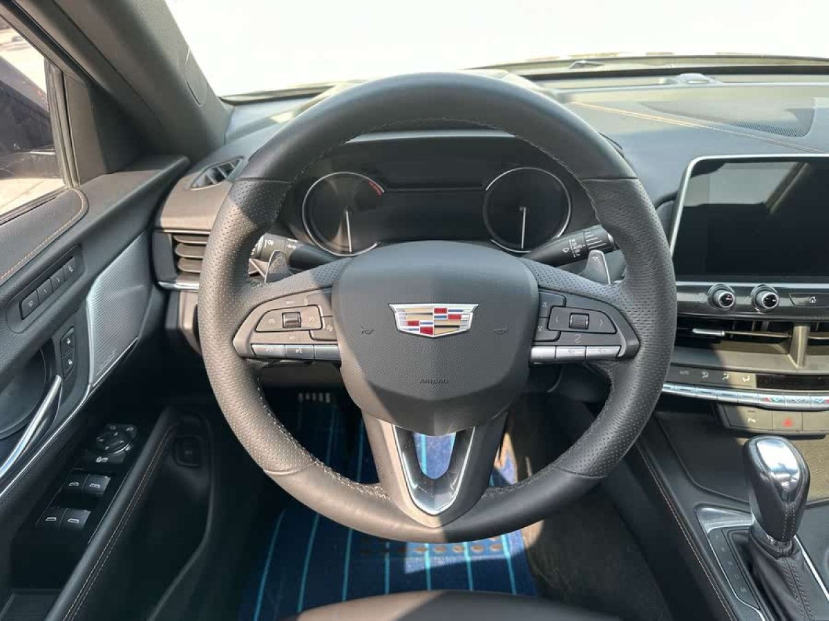 凱迪拉克 CT4  2022款 28T 豪華型圖片