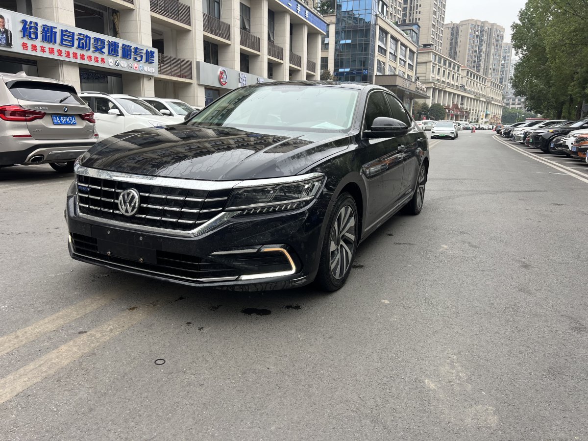 大眾 帕薩特新能源  2023款 430PHEV 混動(dòng)豪華版圖片