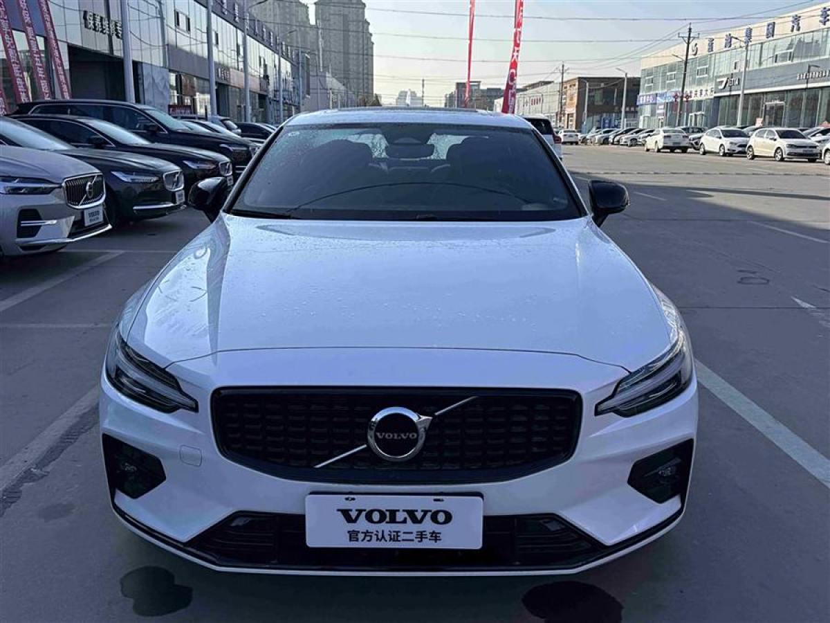 沃爾沃 S60L  2024款 B5 智雅運(yùn)動(dòng)版圖片