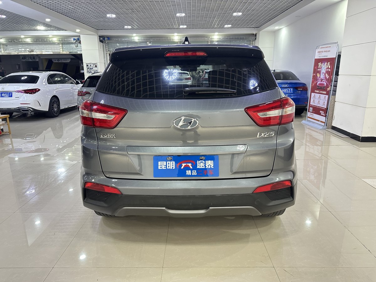 現(xiàn)代 ix25  2015款 1.6L 自動兩驅(qū)智能型GLS圖片