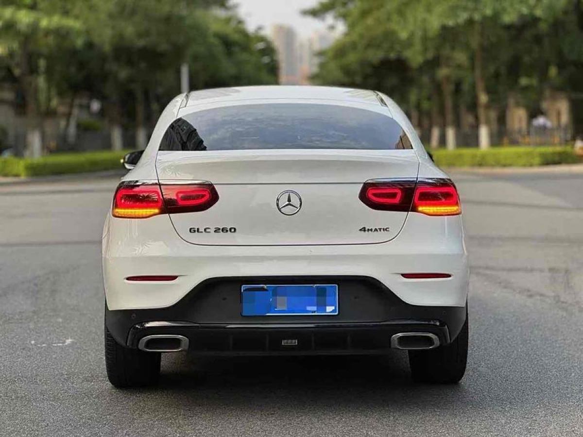 奔馳 奔馳GLC  2022款 改款 GLC 260 4MATIC 轎跑SUV圖片