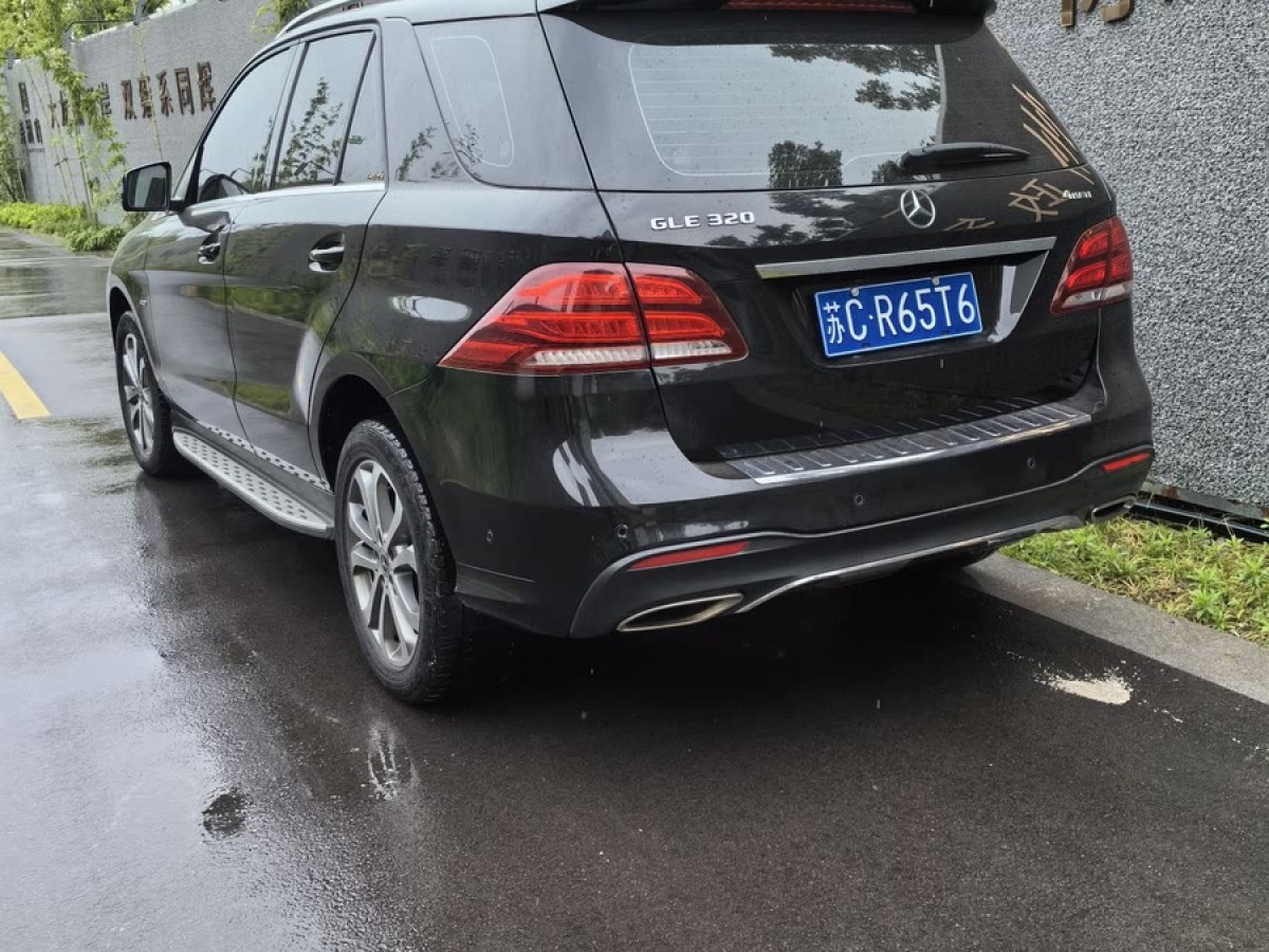 奔馳 奔馳GLE  2017款 GLE 320 4MATIC 動(dòng)感型圖片