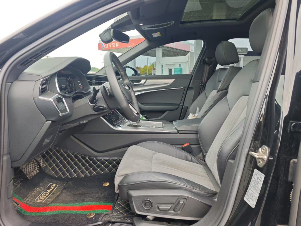 奧迪 奧迪A6L  2021款 45 TFSI quattro 臻選動感型圖片