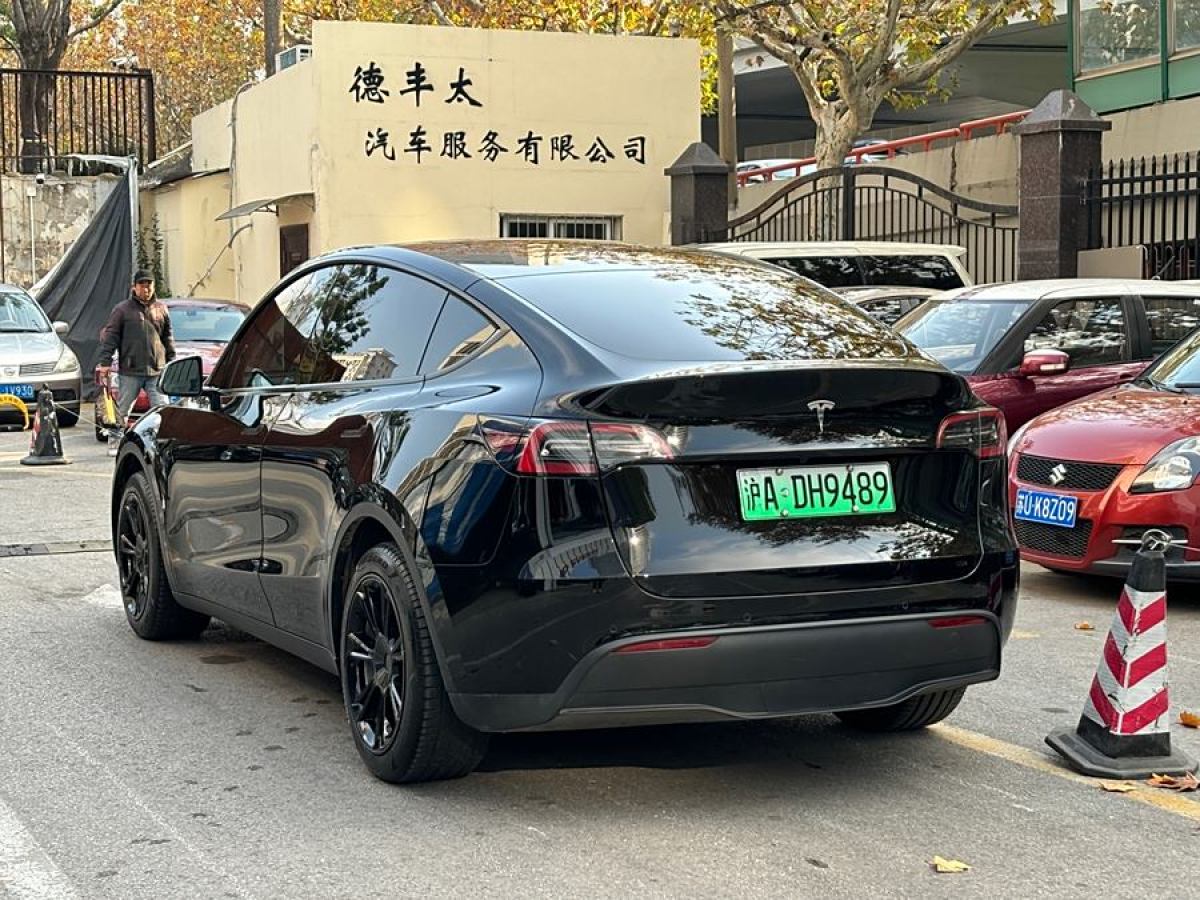 特斯拉 Model 3  2022款 后輪驅(qū)動(dòng)版圖片