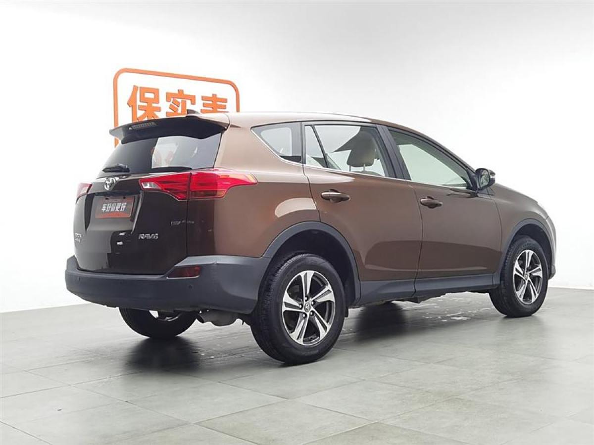 2015年4月豐田 RAV4榮放  2015款 2.0L CVT兩驅風尚版